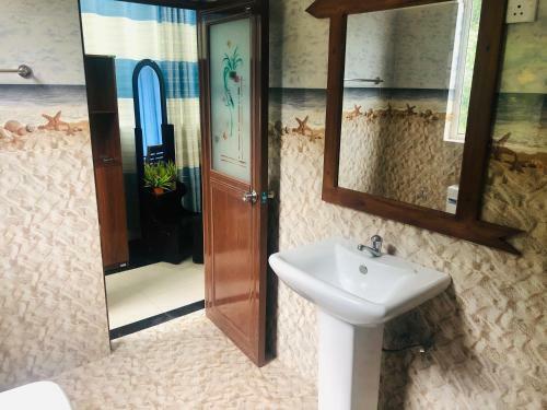 Hotel Boo Kirinda Holiday Resort