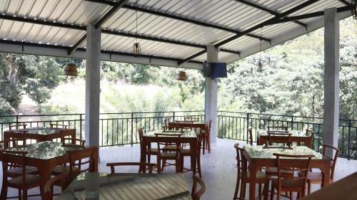 Hotel Boo Kirinda Holiday Resort