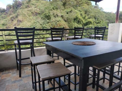 Apartamento Homewood Baguio Transient House