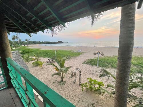Hello Beach Hostel