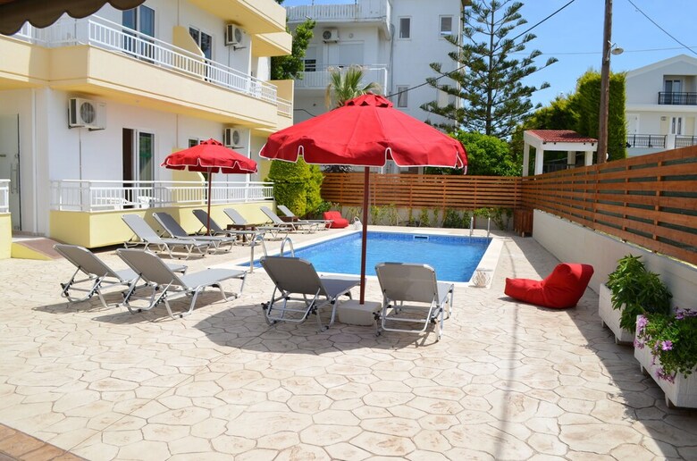 Aparthotel Kremasti Memories