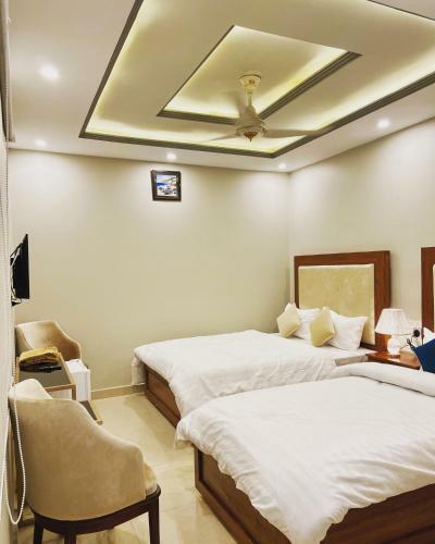 Grand Luxury Hotel