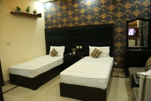 Hotel Pak Continental