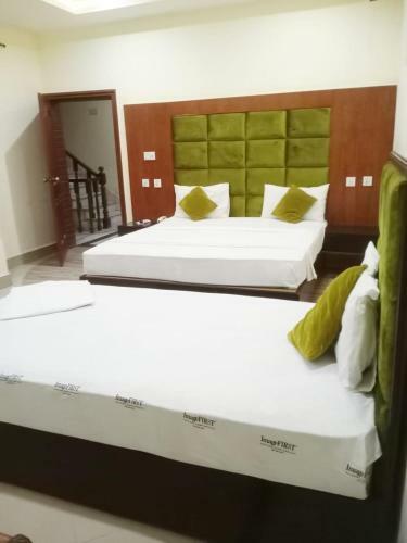 Hotel Pak Continental