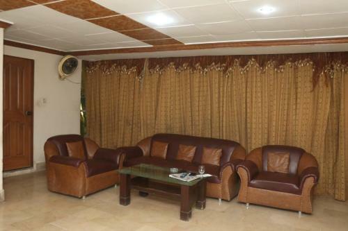 Hotels Multan