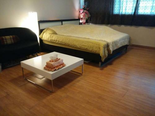 Apartamento Renovate Room Near Impact