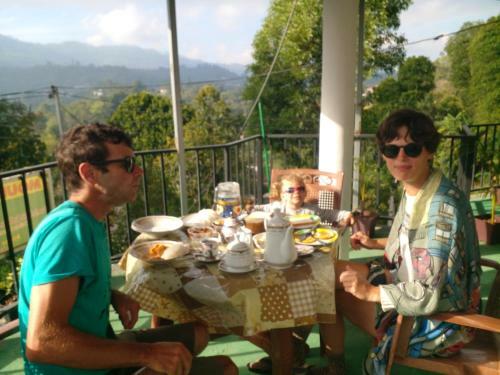 Hostal Mountain Top Guest