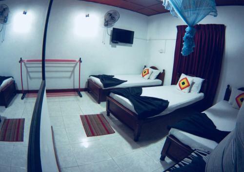 Lark Nest Hotel