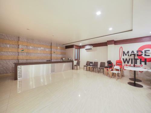 Oyo Townhouse 615 Hotel Pearl Inn