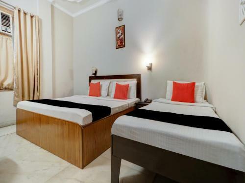 Oyo Capital O 73432 Hotel Divine