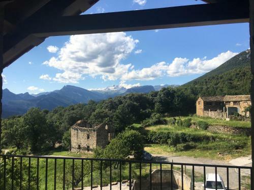 Apartamentos Bajo Pe�a