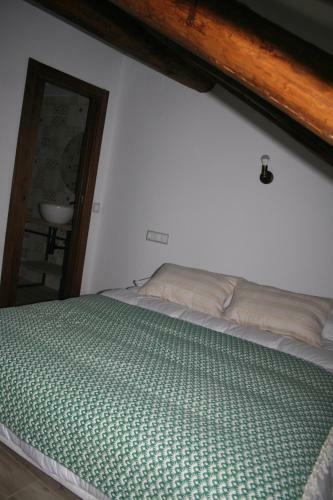 Apartamentos Bajo Pe�a