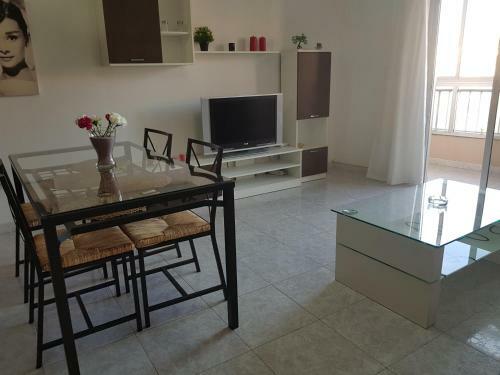 Lovely Apartment In Medano Tenerife