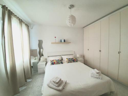Lovely Apartment In Medano Tenerife