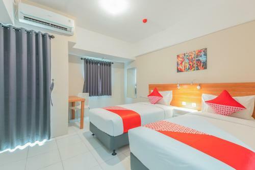 Hotel Vaccinated Staff - Oyo Flagship 750 Mont Blanc
