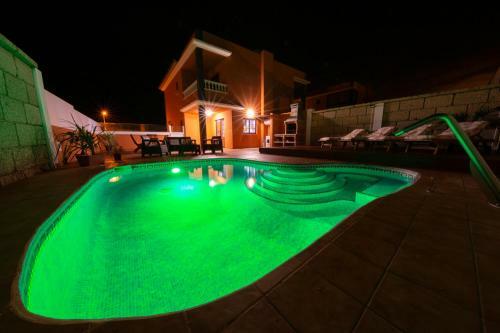 The Sunflower Villa - By Medano4you