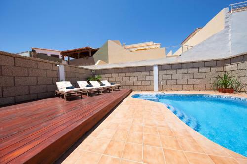 The Sunflower Villa - By Medano4you