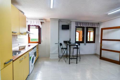 Amplia, Reformada Y C�moda Villa Cerca de Todo.