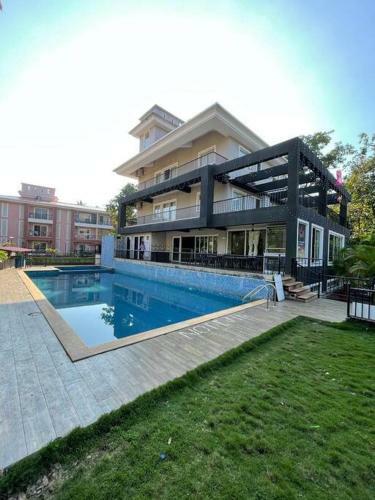 Apartamento Magnificent 2 Bhk Service Apts. With A Lovely Pool