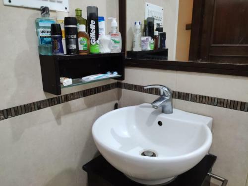 Hotel Goldcrest Resort, Rawalpindi
