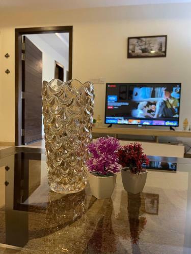 Luxury Apartment/ Prime Location/ Bahria Town