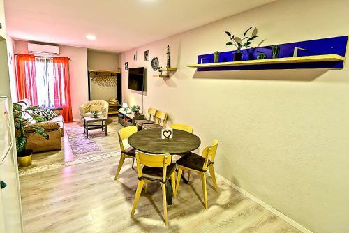 Plaza Noria Apartments With Balconies