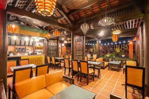 Hostal La Vista Villa - B? H? H?i An