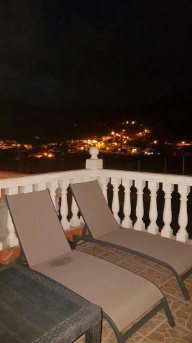 La Casa Nueva Jacuzzi 6p, Wifi ,bbq, AC