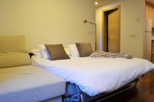 Apartament Acollidor Amb UNA Gran Llar de Foc