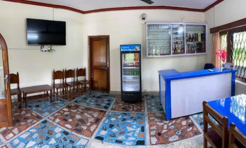 Hotel Blue Magnet