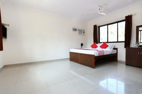 Hotel Oyo 24163 C Beach Resort