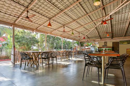 Hotel Oyo 24163 C Beach Resort