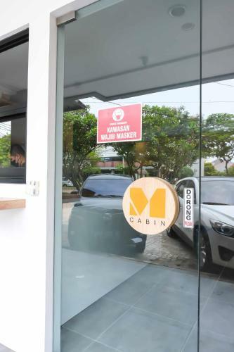 Hotel M Cabin Karawaci