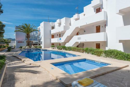 Magnific Apartment With Pool Close To The Ferrera Beach