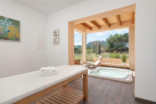 Villa Rural de Lujo La Torre de Aumallia