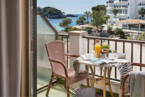 Ideal Marina II Beachfront Apartment!