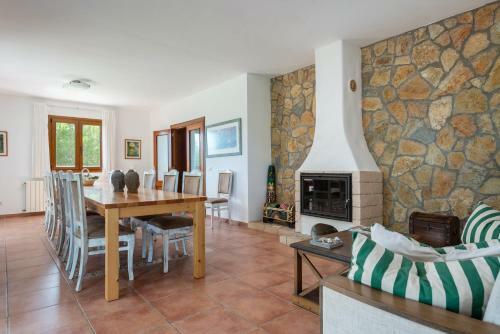 Beautiful Villa Puig Des Call For 18 Guests With Pool