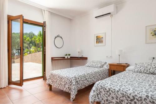 Beautiful Villa Puig Des Call For 18 Guests With Pool