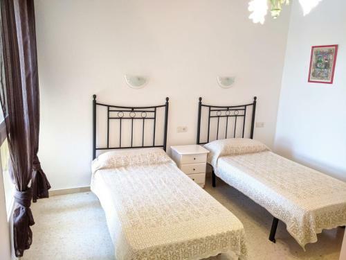 Estepona, Apartamento En Primera Linea de Playa