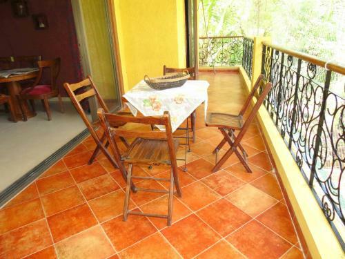 06) Spacious Luxurious Penthouse Apartment Sleeps 7 & Wifi
