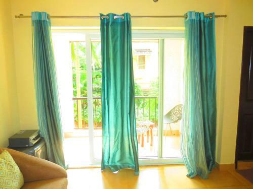 14) Very Modern Furnished Serviced Apartment