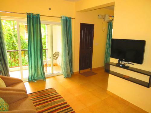 14) Very Modern Furnished Serviced Apartment