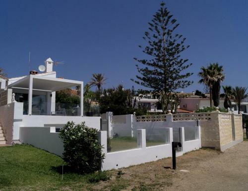 Beach-front Bahia Dorada