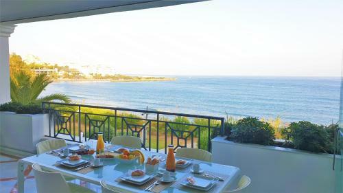 Luxury Apartment Frontal Beach In Doncella Beach
