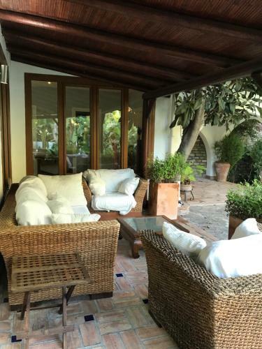 Modern 3 Bed Beach Side Private Villa