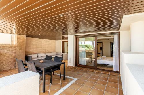 Apartamento Frontline Luxe Apt In Bahia de La Plata Rdr214