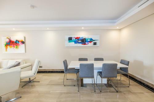 Apartamento Frontline Luxe Apt In Bahia de La Plata Rdr214