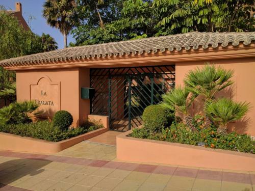 Ground Floor Modern 3 Bed Apartment Estepona Port