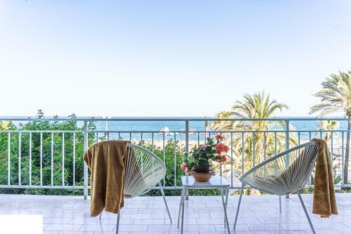 Apartamento First Line Beach Sea View Estepona