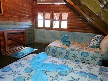 Chalet Tropical Village